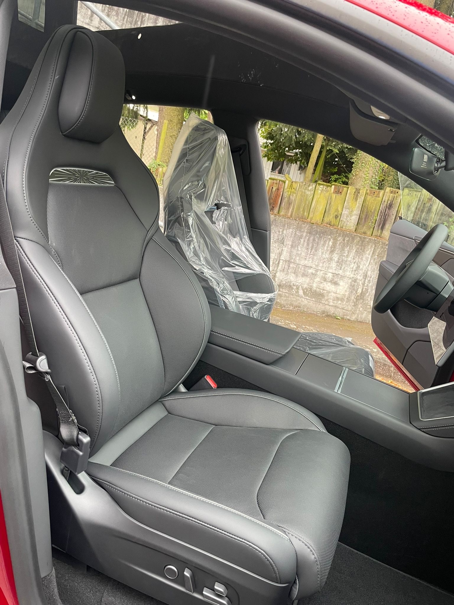 TESLA Facelift Model Y Performance 4WD 626PS, 580km WLTP Ultra Red mit AHK 11.8% Rabatt-image-12