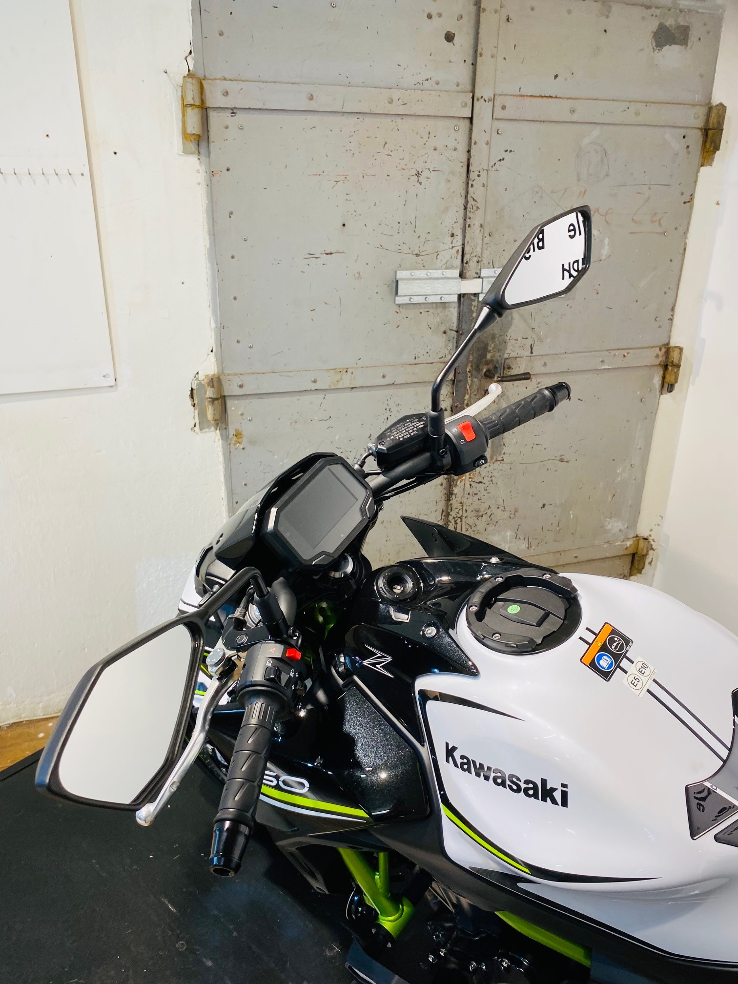 KAWASAKI Z 650-image-9