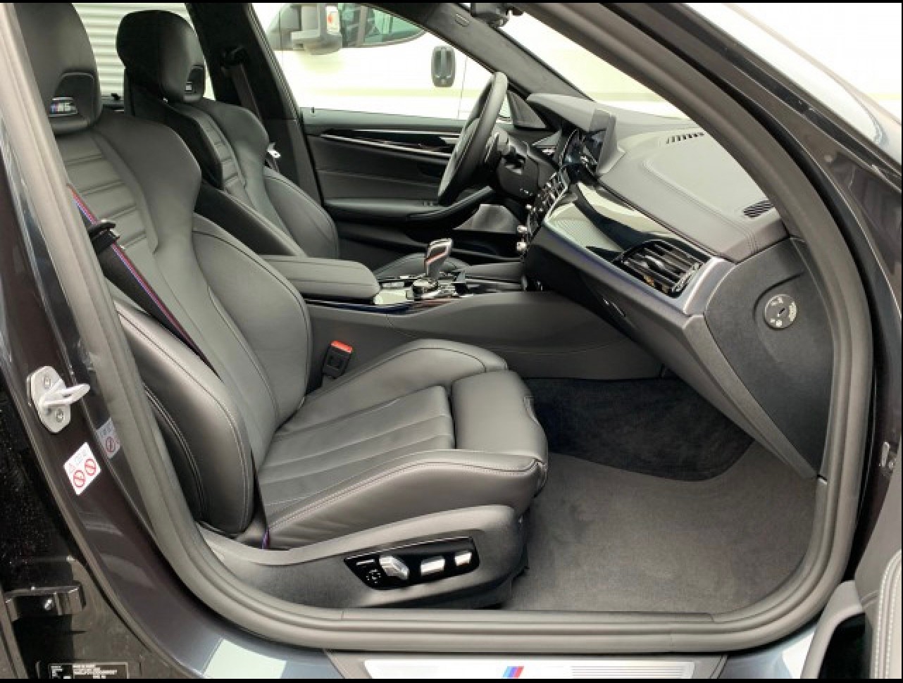 BMW M5 xDrive F90-image-12
