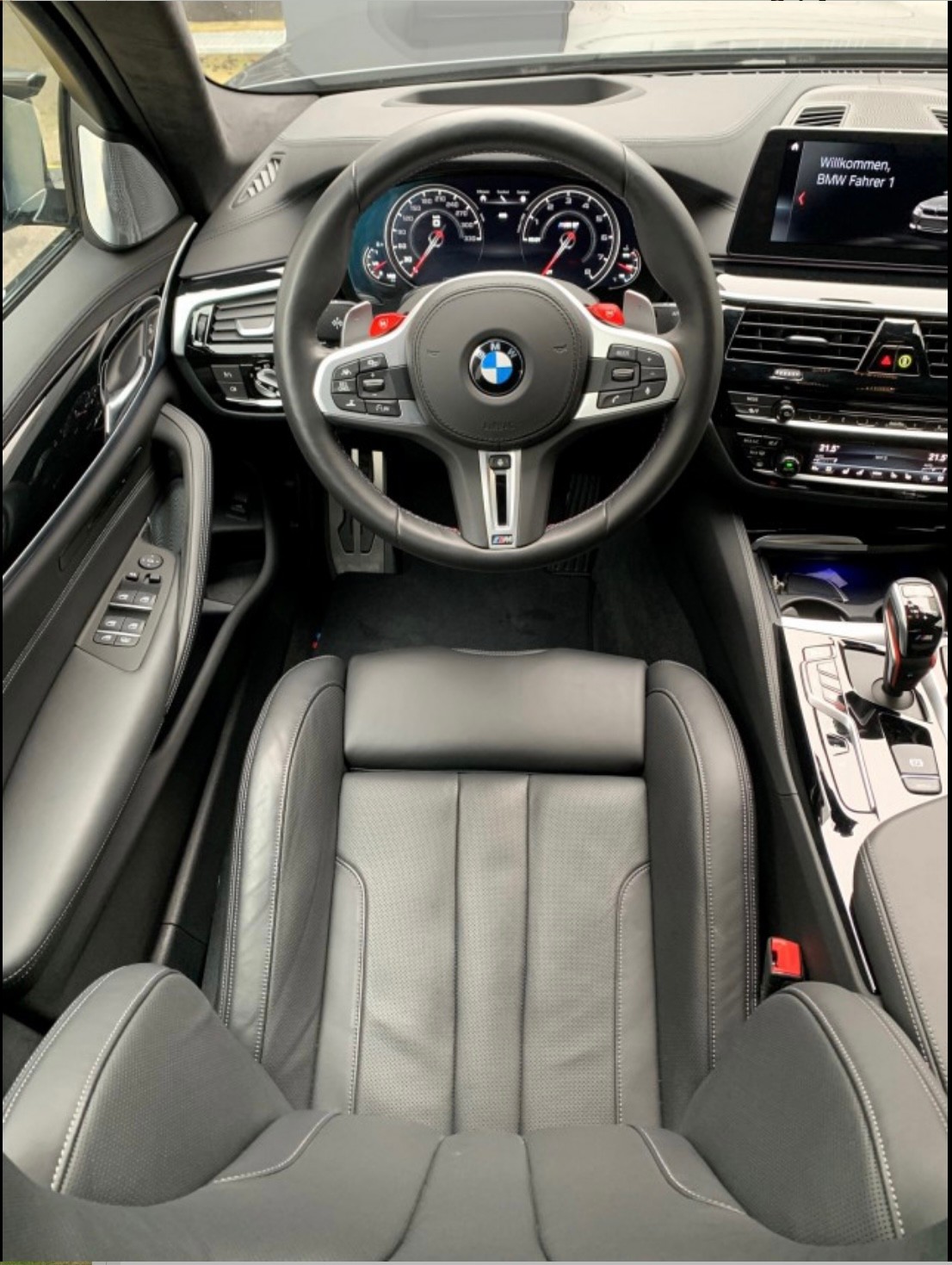 BMW M5 xDrive F90-image-11