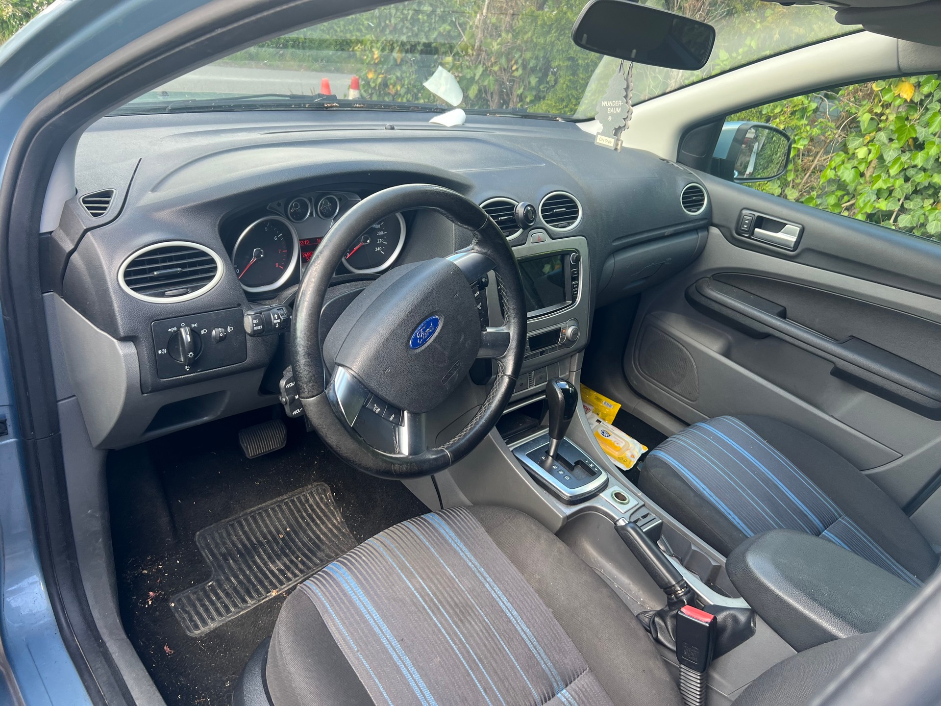 FORD Focus 2.0i Carving Automatic-image-7