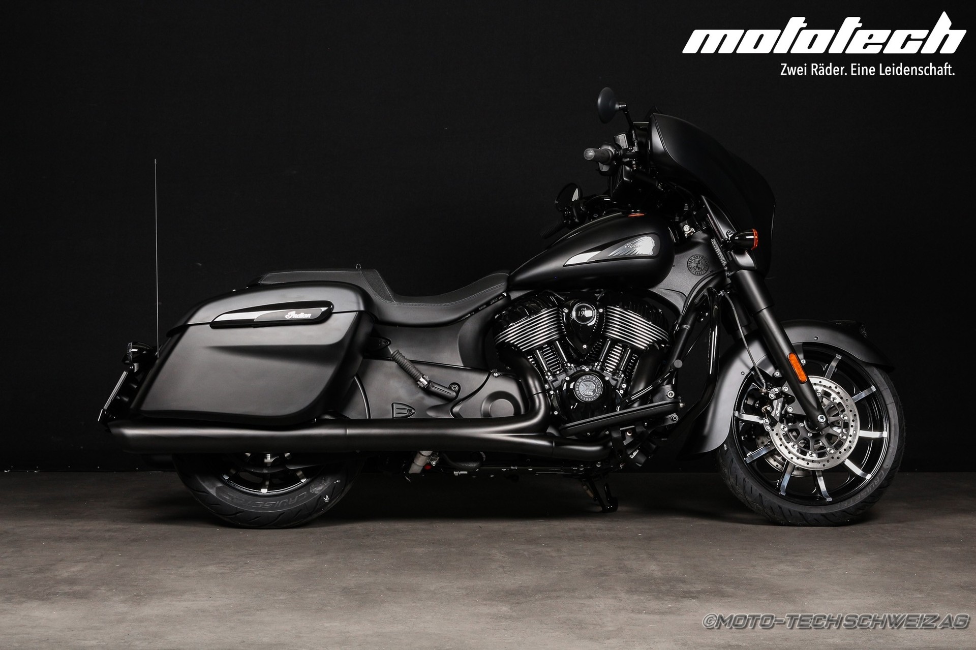 INDIAN Chieftain Dark Horse-image-0