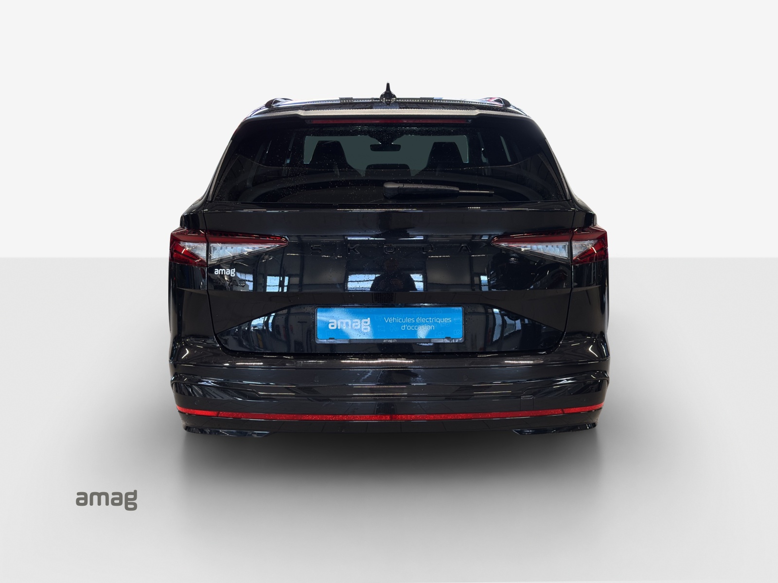 SKODA Enyaq RS 4x4-showroom-element-3