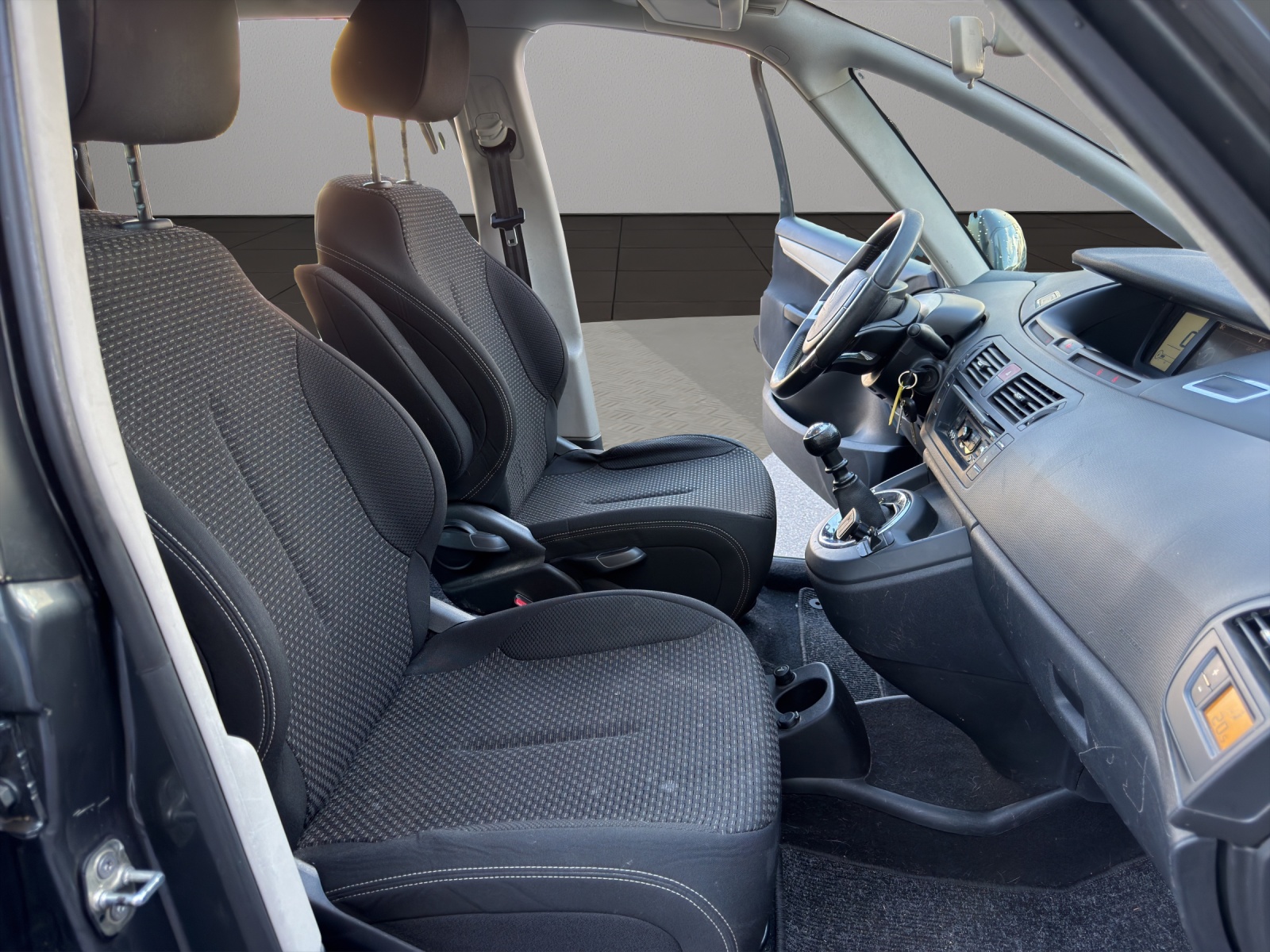 CITROEN Grand C4 Picasso 1.6 HDI 16V Rossignol-image-16