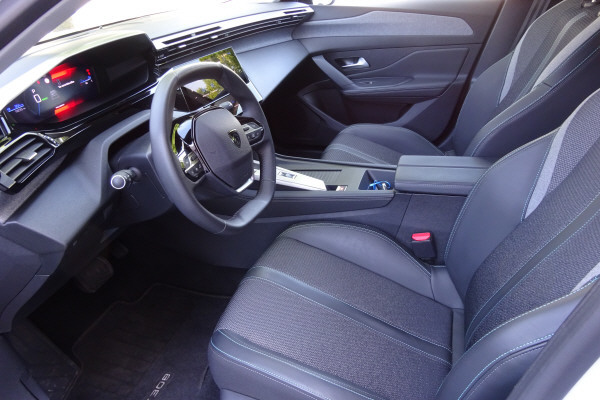 PEUGEOT 308 e SW Allure 54kWh-image-7