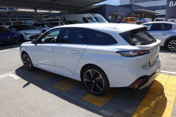 PEUGEOT 308 e SW Allure 54kWh-image-3