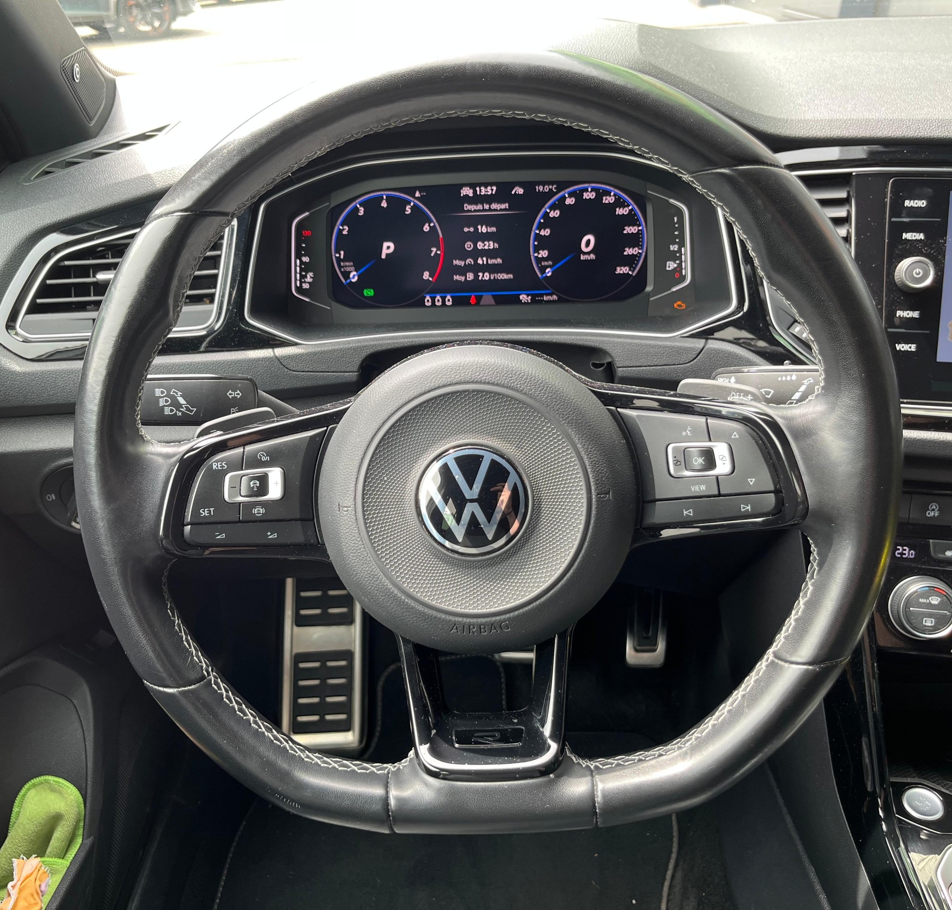 VW T-Roc 2.0 TSI R DSG 4Motion-image-15