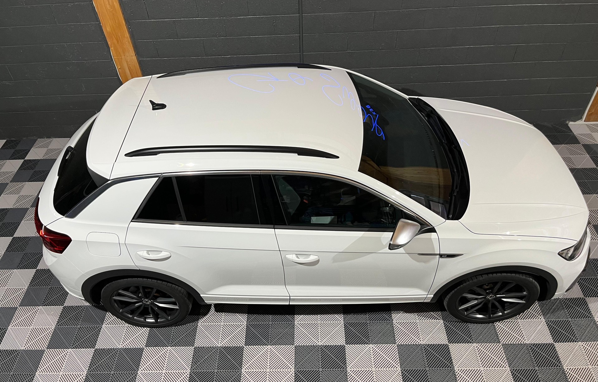 VW T-Roc 2.0 TSI R DSG 4Motion-showroom-element-1