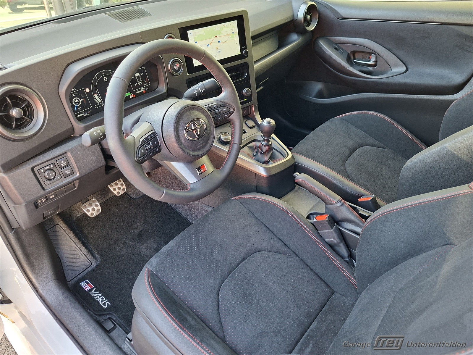 TOYOTA Yaris 1.6 GR Sport-image-7