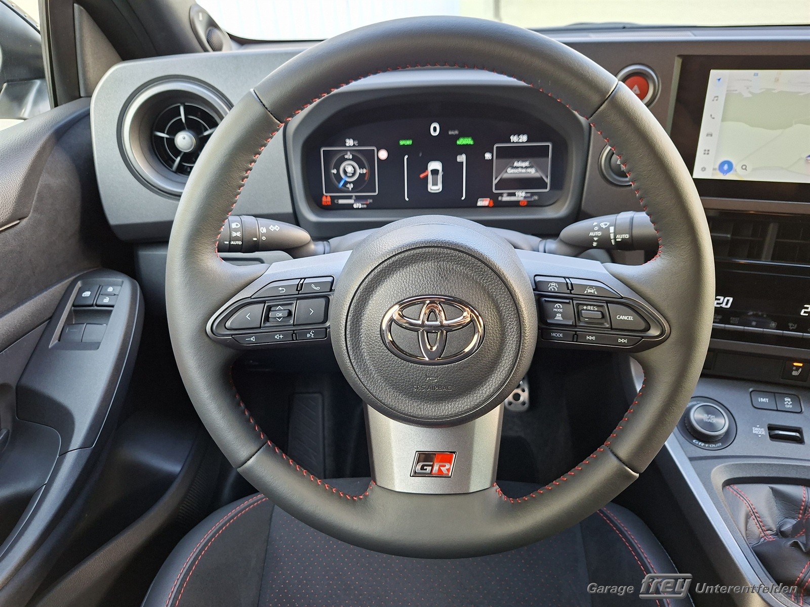 TOYOTA Yaris 1.6 GR Sport-image-9