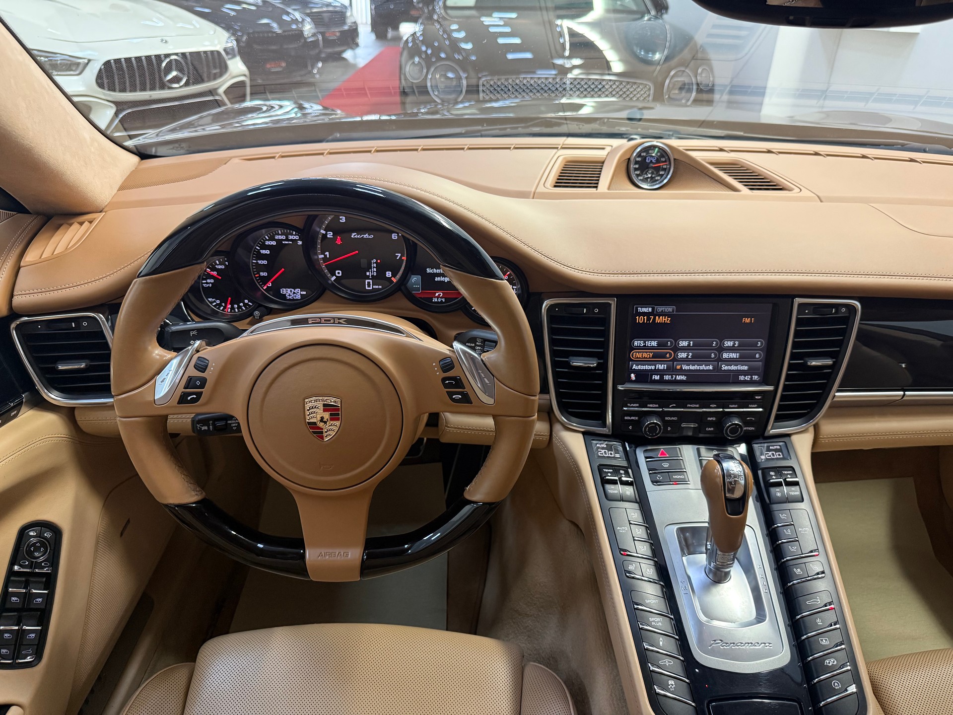 PORSCHE Panamera Turbo 4.8 PDK-image-13