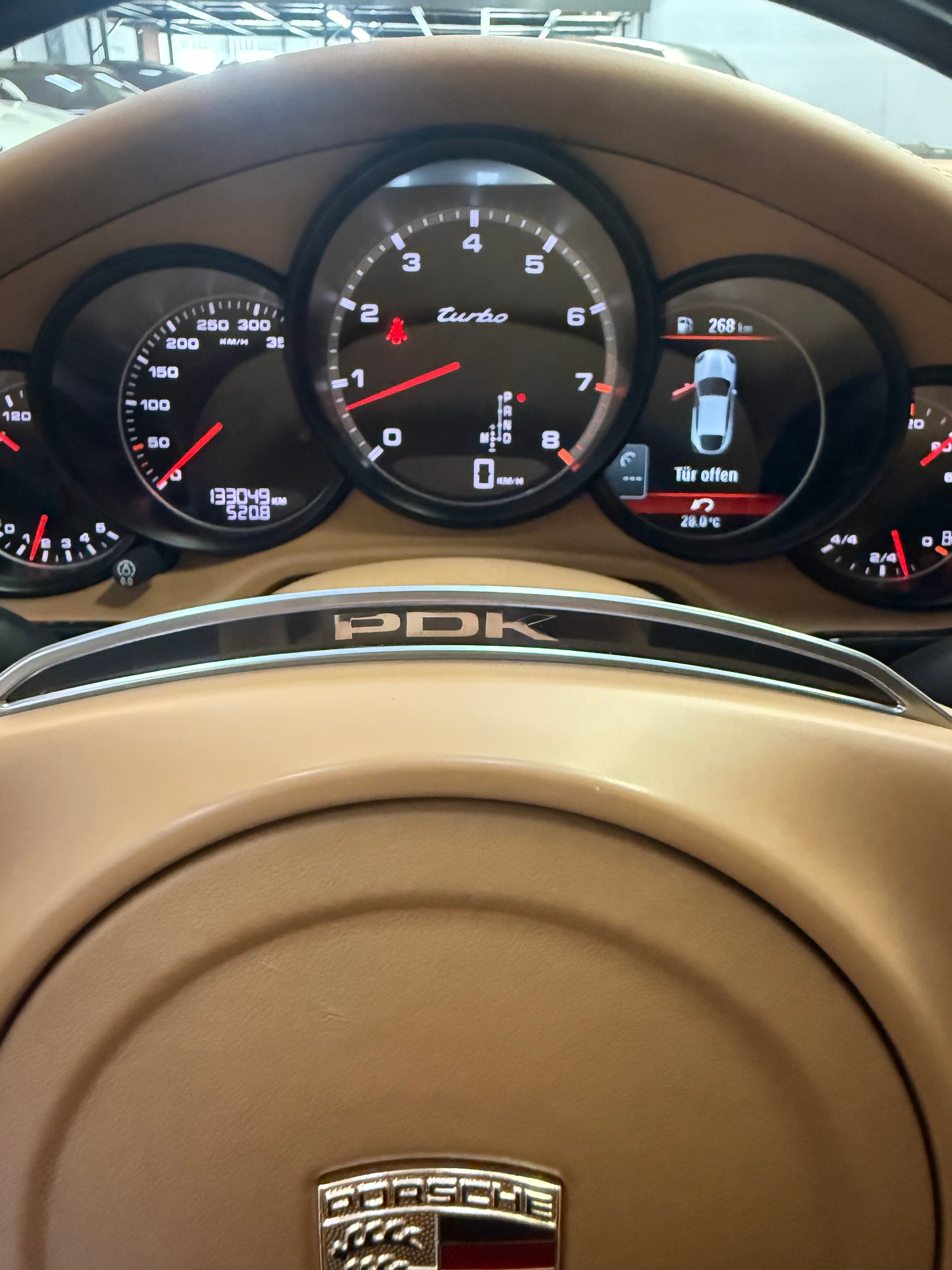PORSCHE Panamera Turbo 4.8 PDK-image-14