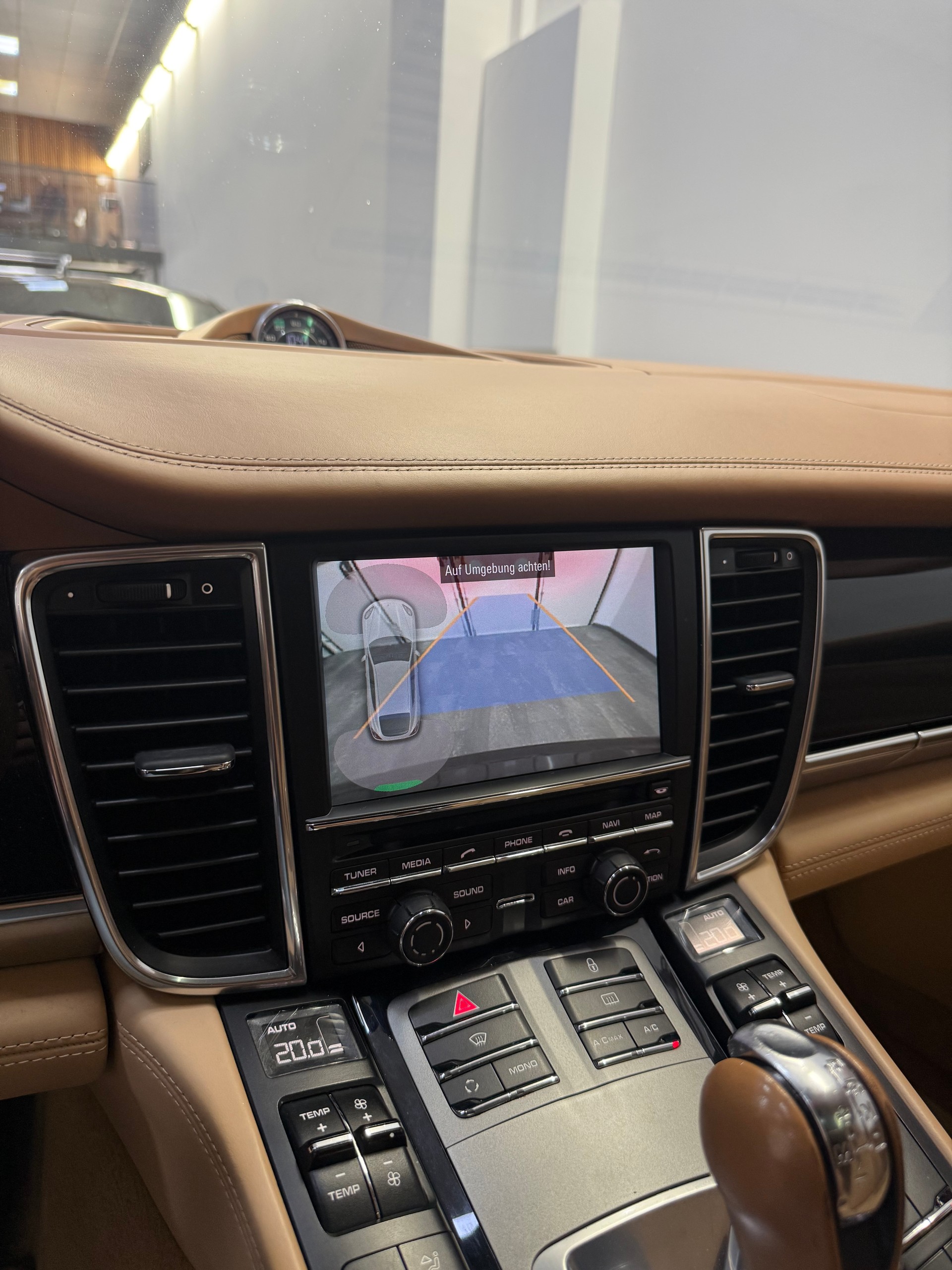 PORSCHE Panamera Turbo 4.8 PDK-image-15