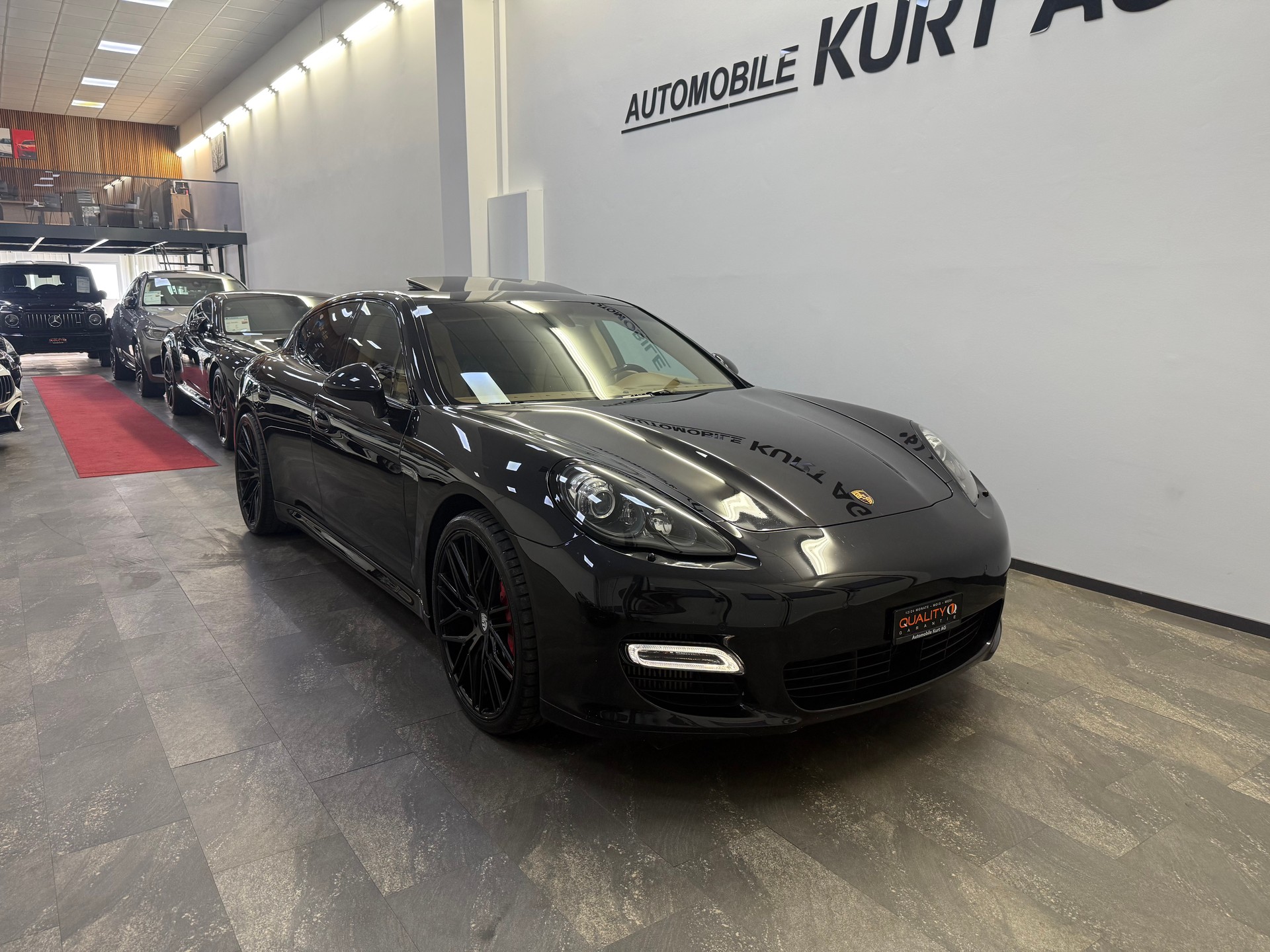 PORSCHE Panamera Turbo 4.8 PDK-image-11
