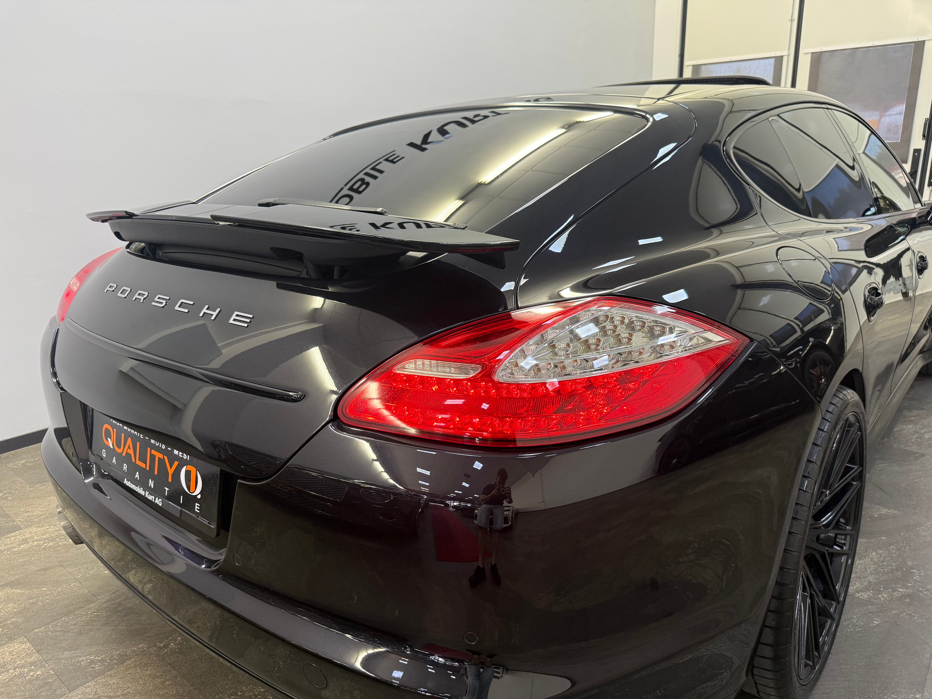 PORSCHE Panamera Turbo 4.8 PDK-image-5