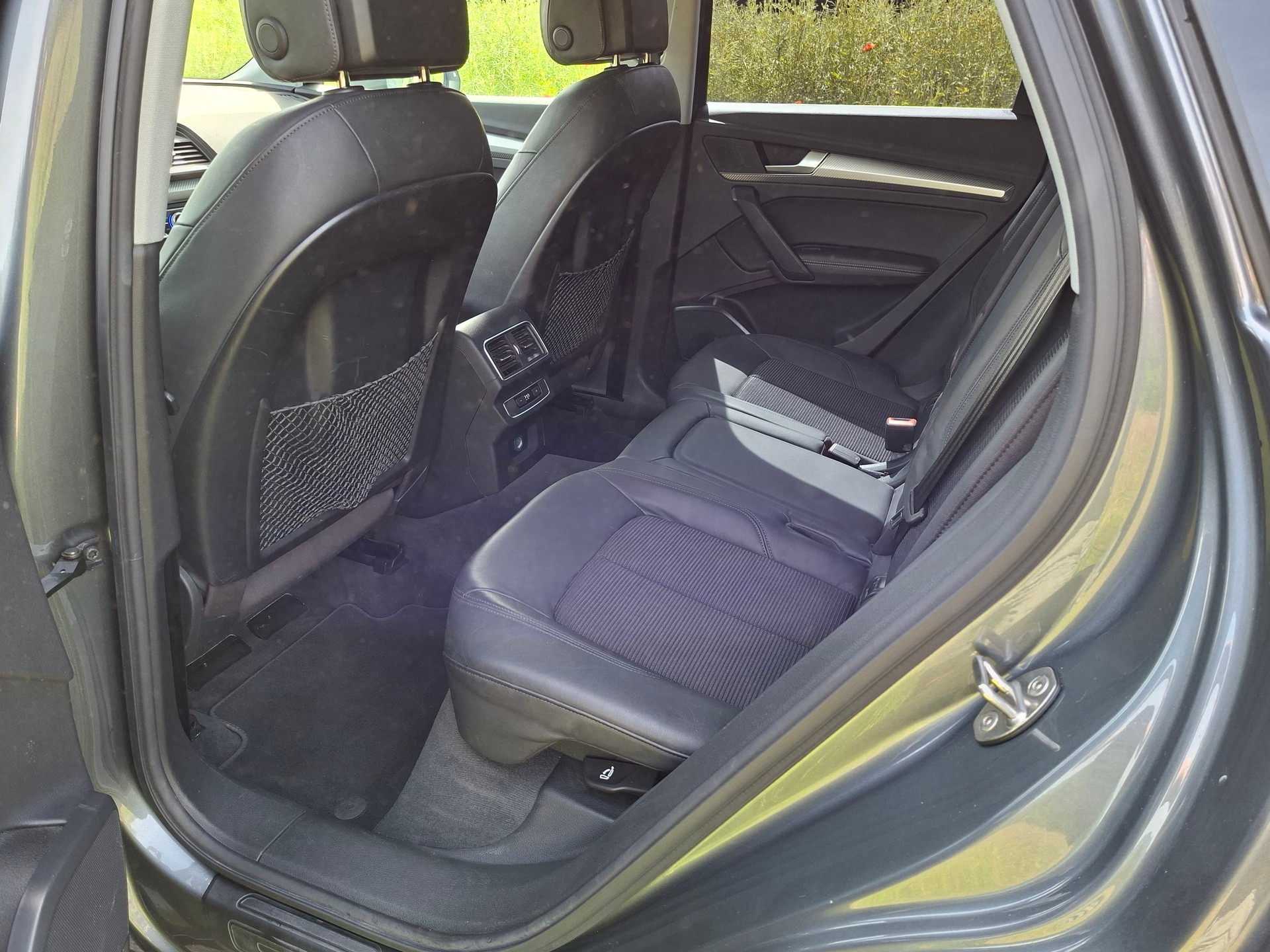 AUDI Q5 45 TFSI quattro S-tronic-image-13