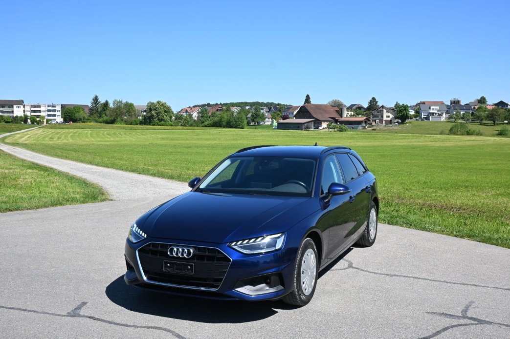 AUDI A4 Avant 2.0 TDI 35 Attraction S-tronic