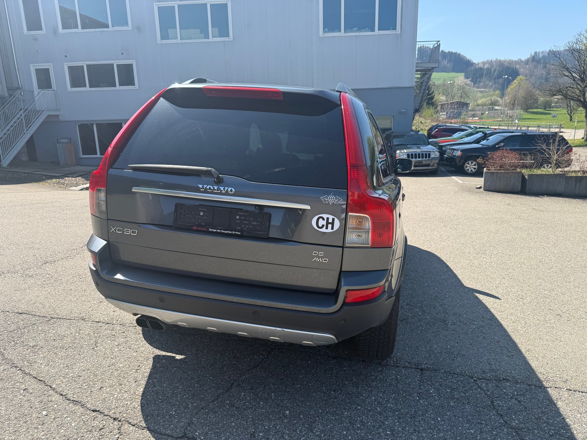 VOLVO XC90 D5 AWD Sport-image-4