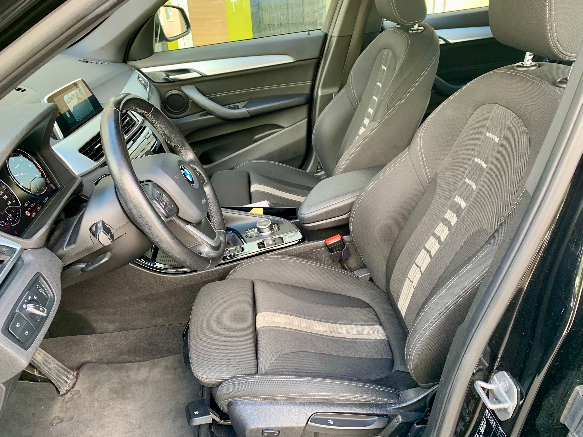BMW X1 xDrive 18d Sport Line-image-7