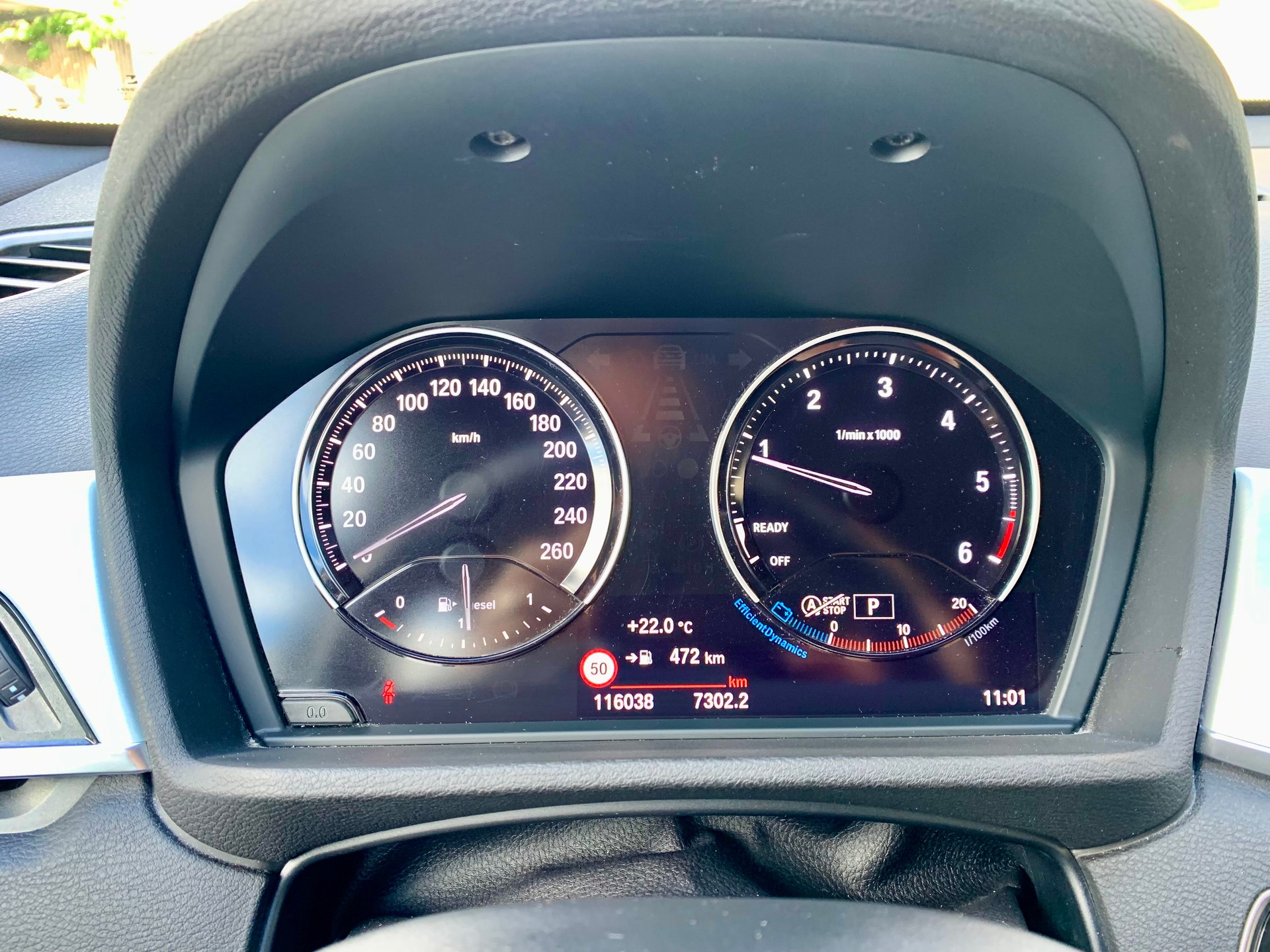 BMW X1 xDrive 18d Sport Line-image-11