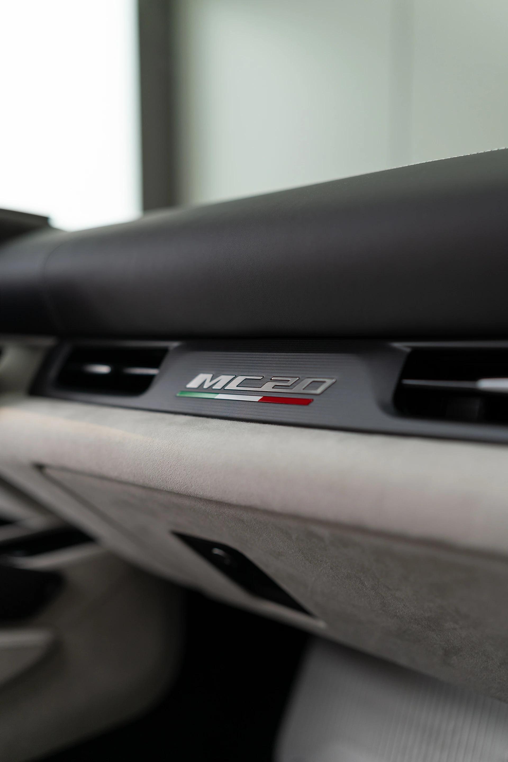 MASERATI MC20 Cielo 3.0 V6-image-16