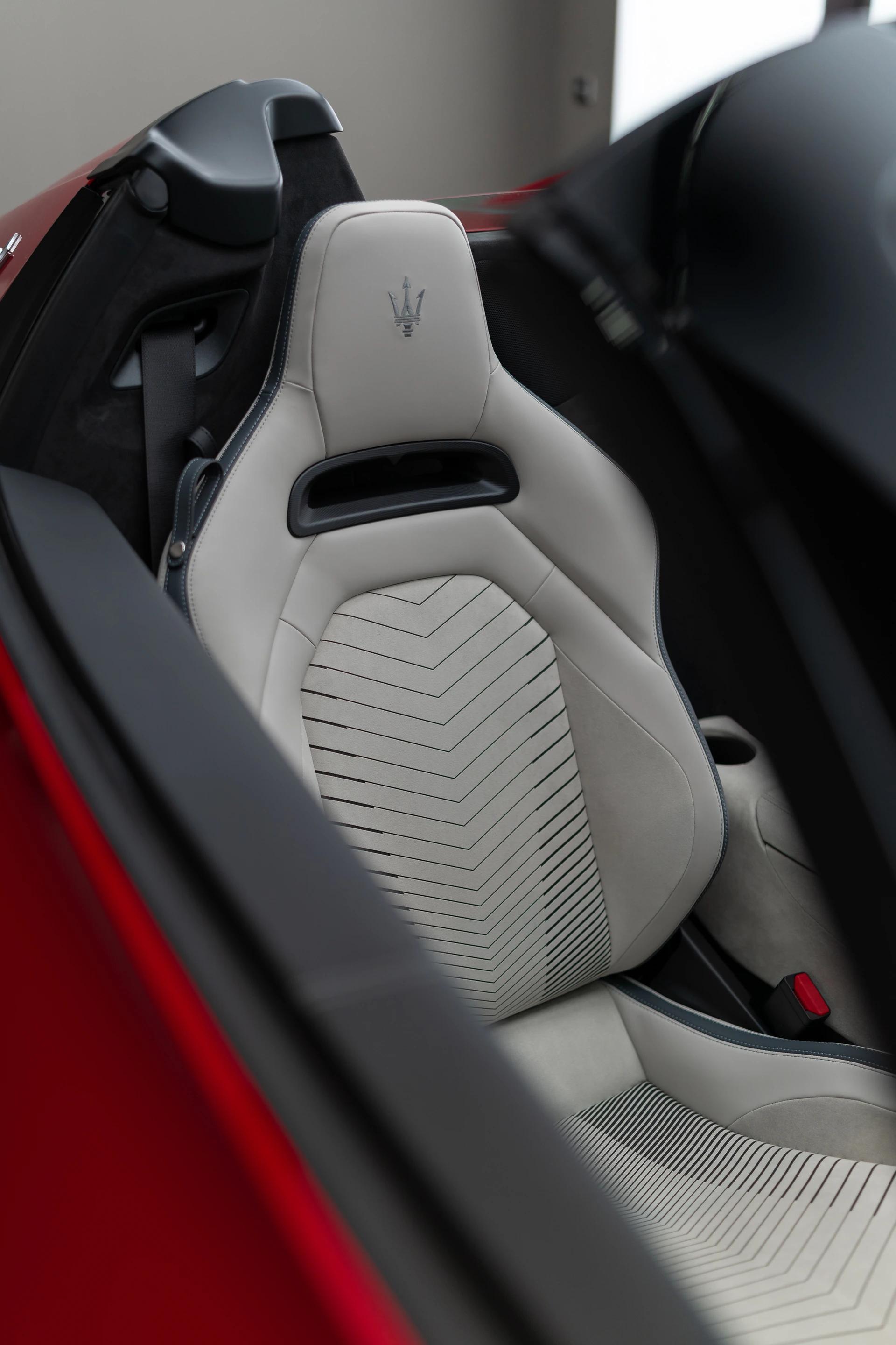 MASERATI MC20 Cielo 3.0 V6-image-14