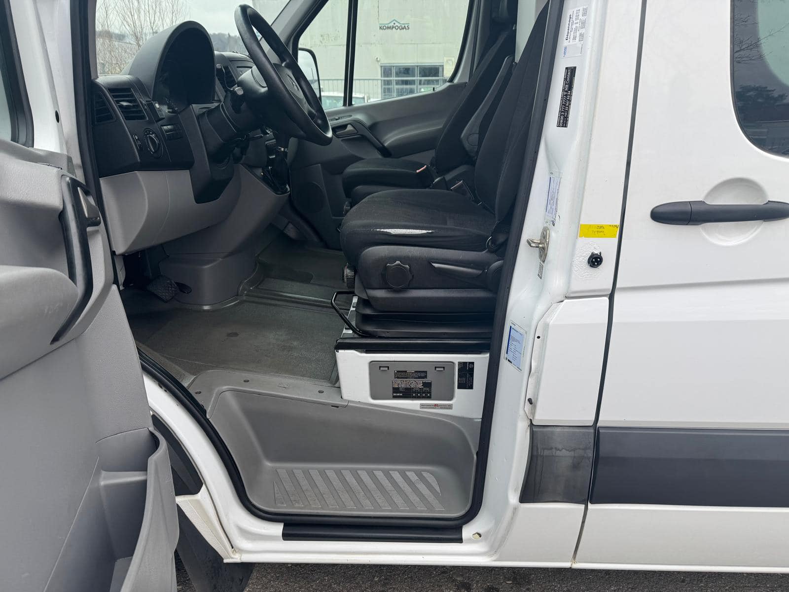 MERCEDES-BENZ Sprinter 316 CDI Kompakt 7G-Tronic 8PLÄTZE-image-11
