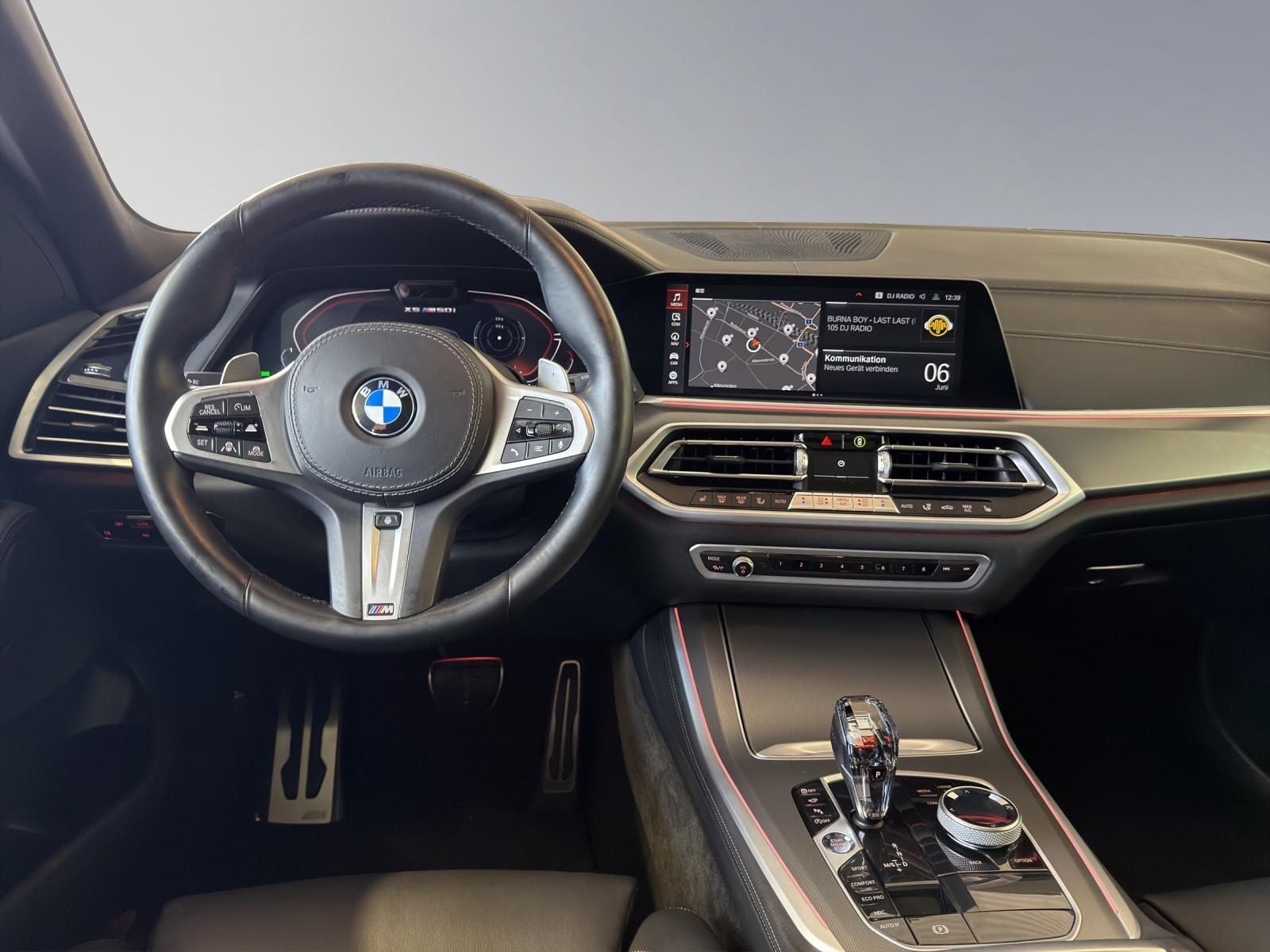BMW X5 M50i-image-9