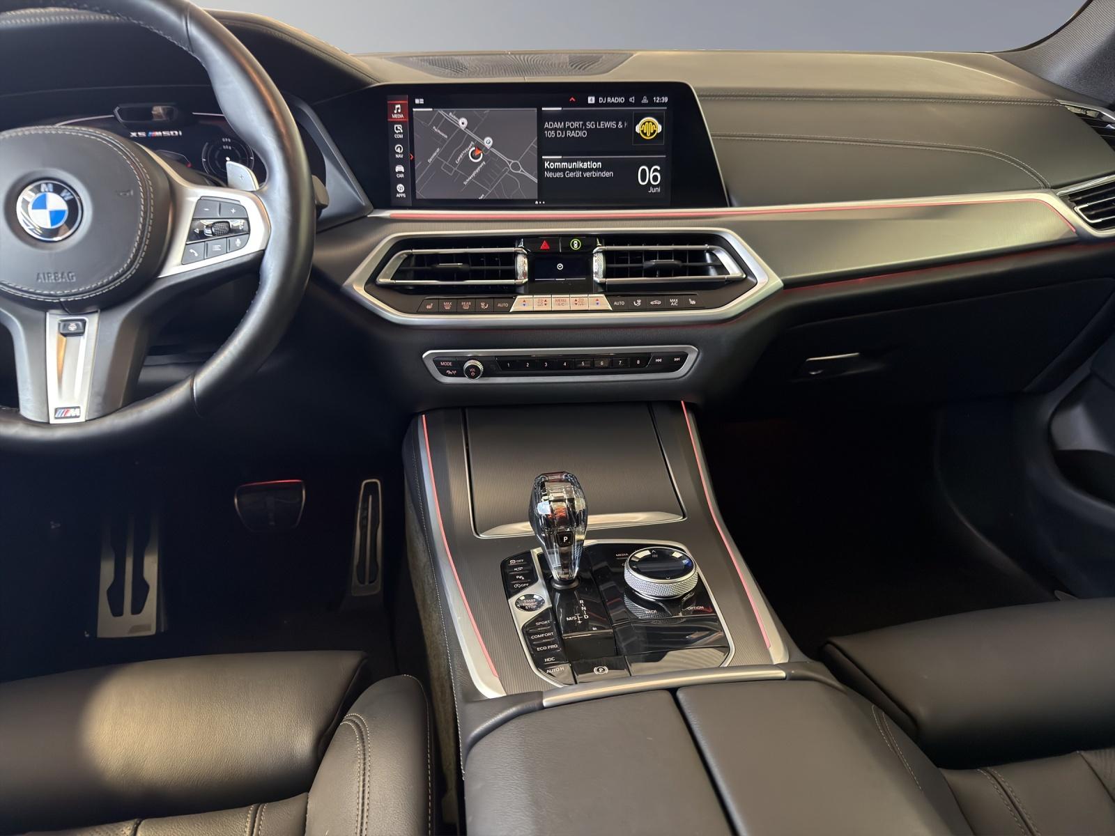 BMW X5 M50i-image-11