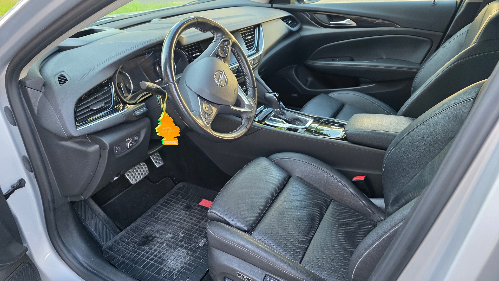 OPEL Insignia 2.0 CDTI Elegance Automatic-image-8