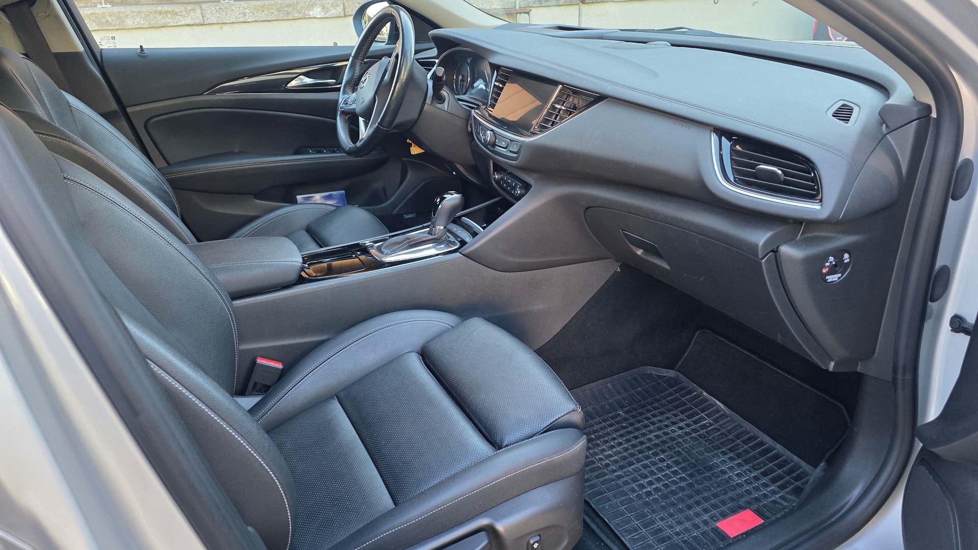 OPEL Insignia 2.0 CDTI Elegance Automatic-image-9
