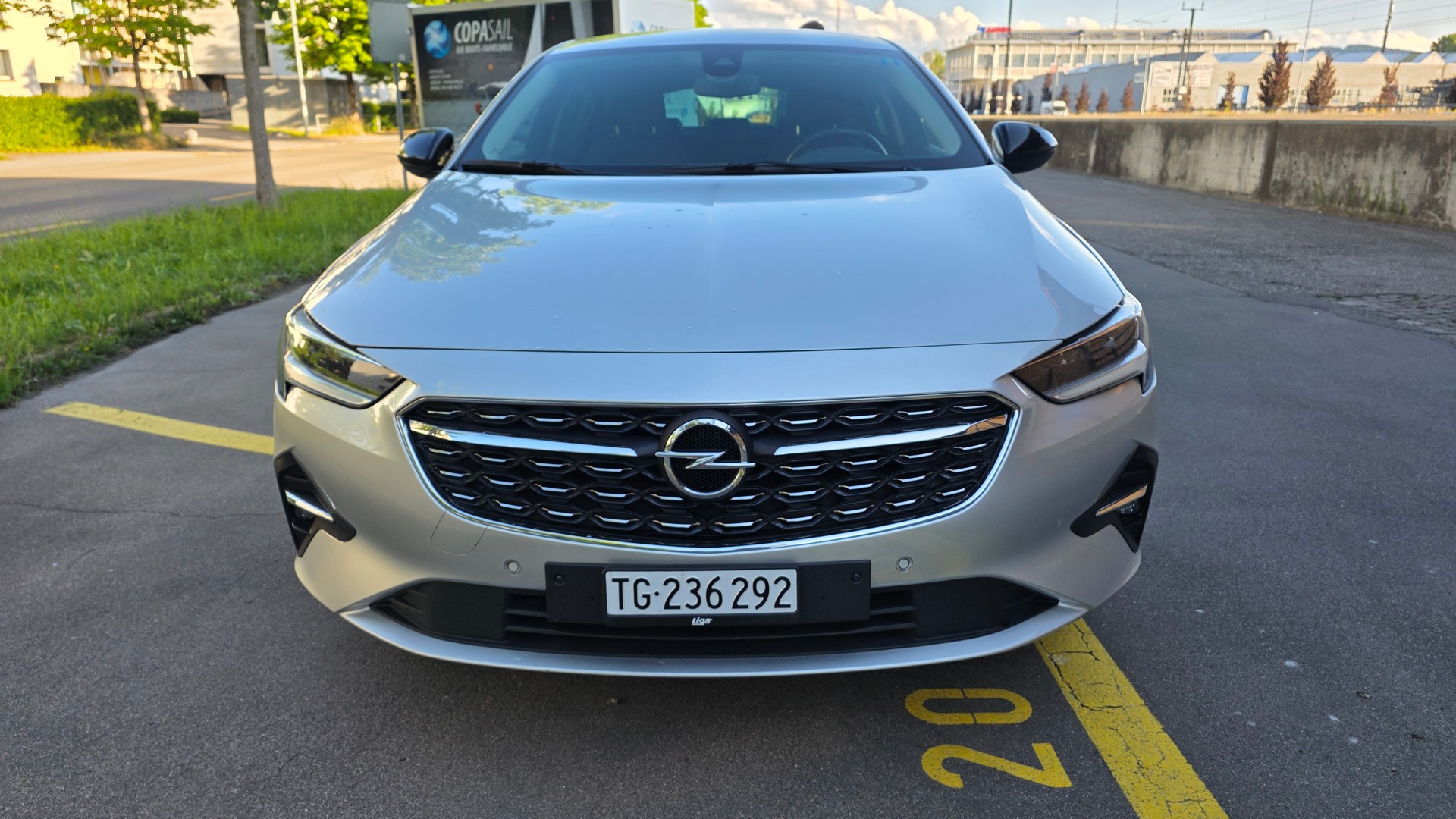 OPEL Insignia 2.0 CDTI Elegance Automatic-image-1
