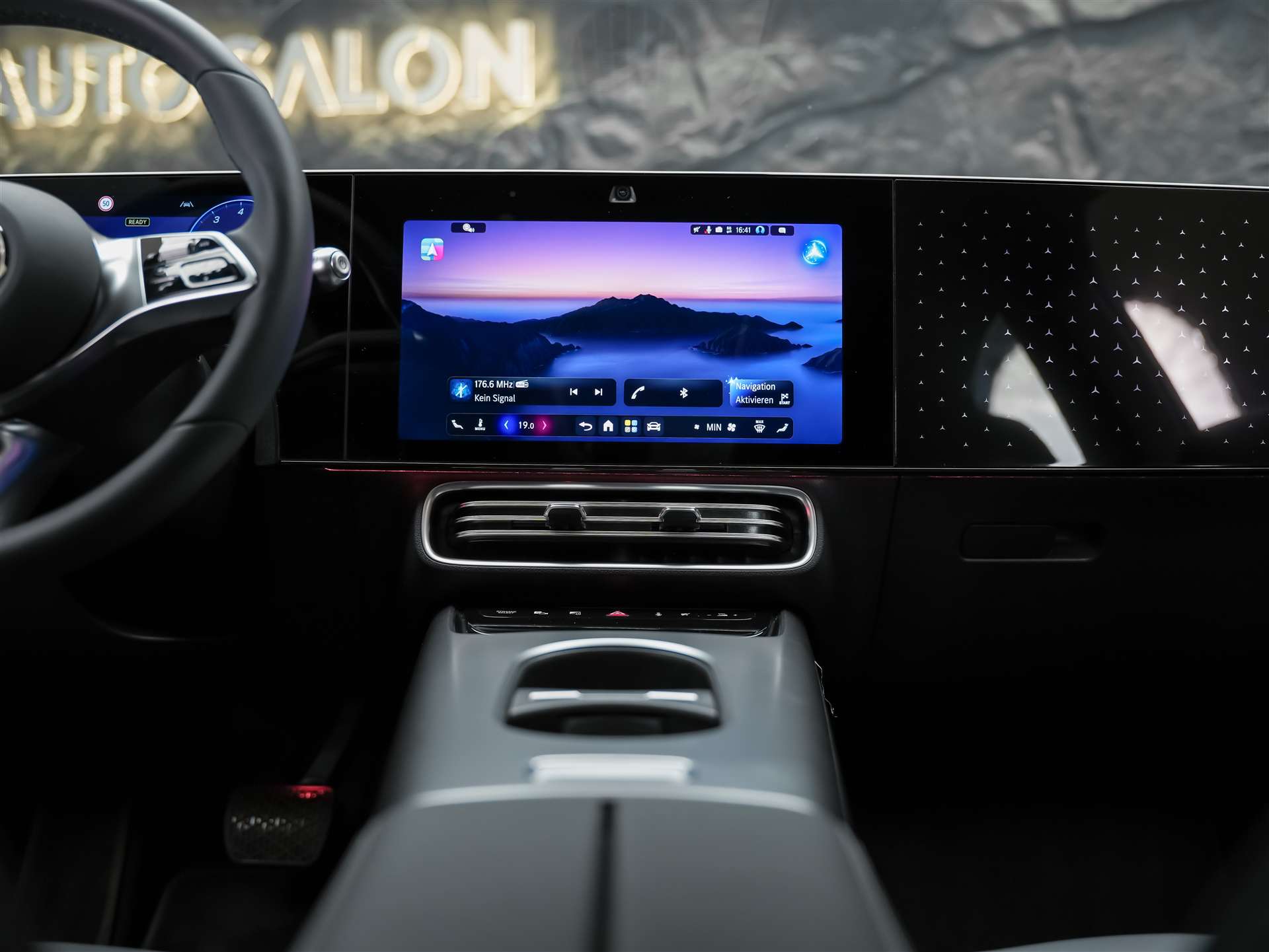 MERCEDES-BENZ CLA 200 8G-DCT *Werksgarantie*Panorama*Abstandsregler*Sitzheizung*-image-20