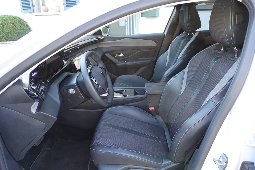 PEUGEOT 308 e SW Allure 54kWh-image-6