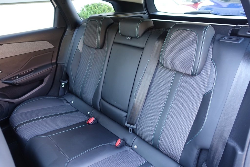PEUGEOT 308 e SW Allure 54kWh-image-10