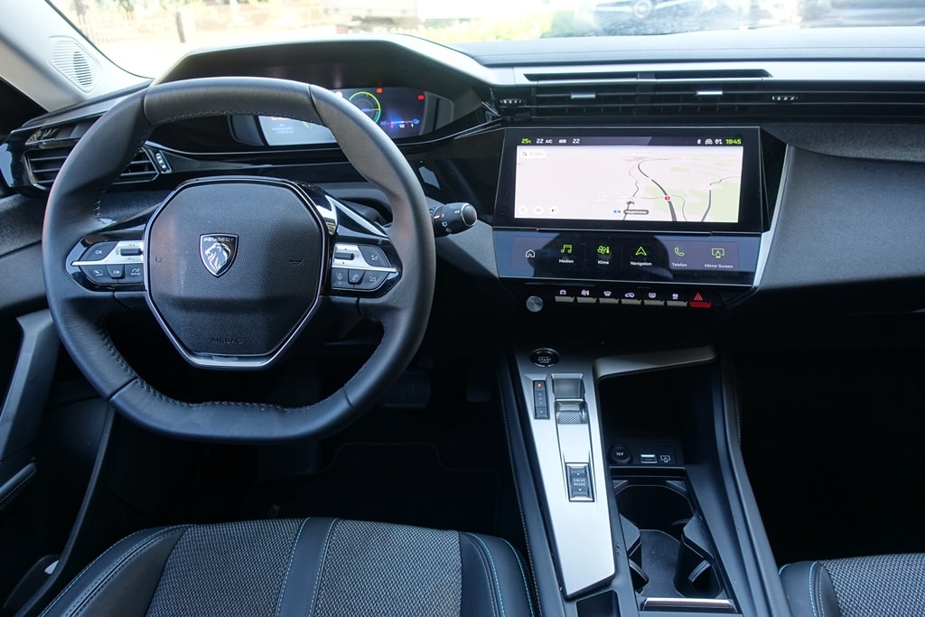 PEUGEOT 308 e SW Allure 54kWh-image-7