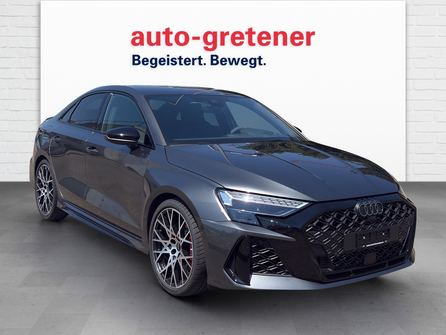 AUDI RS3 Limousine 2.5 TFSI quattro S-Tronic-showroom-element-3