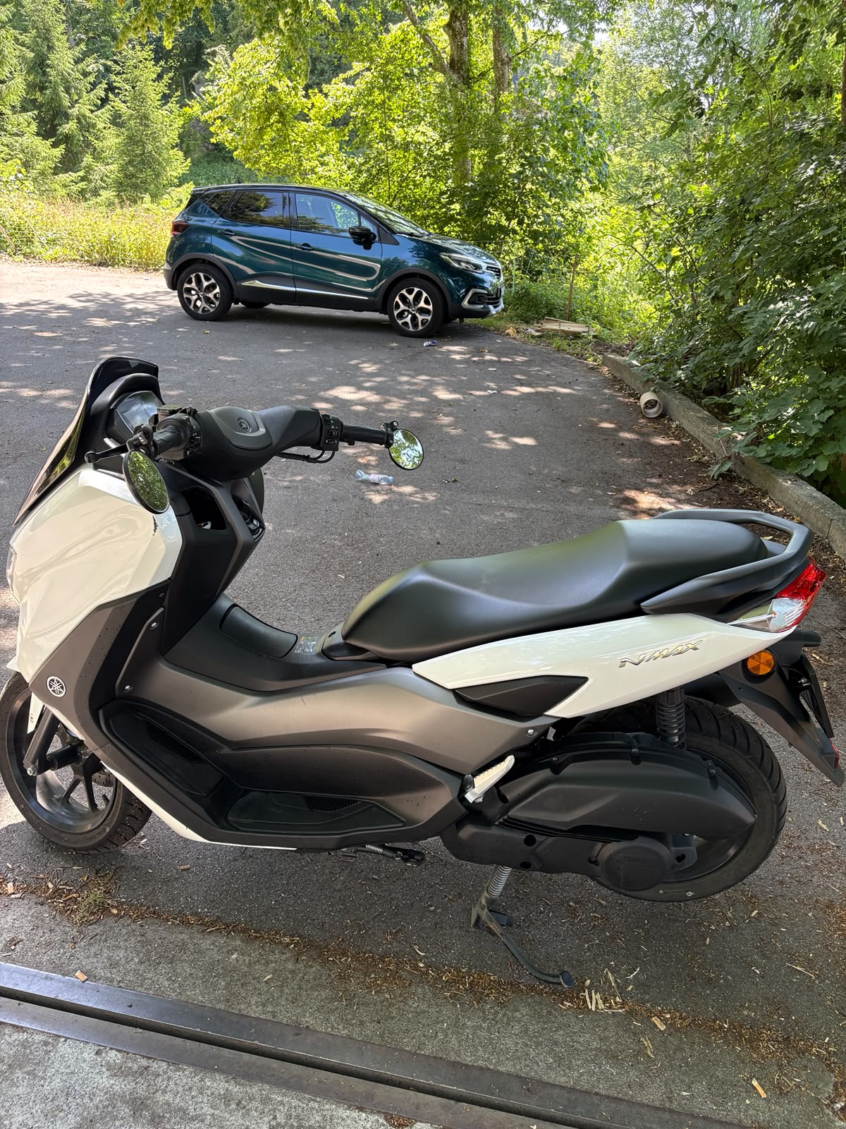 YAMAHA N-Max GPD 125-image-1