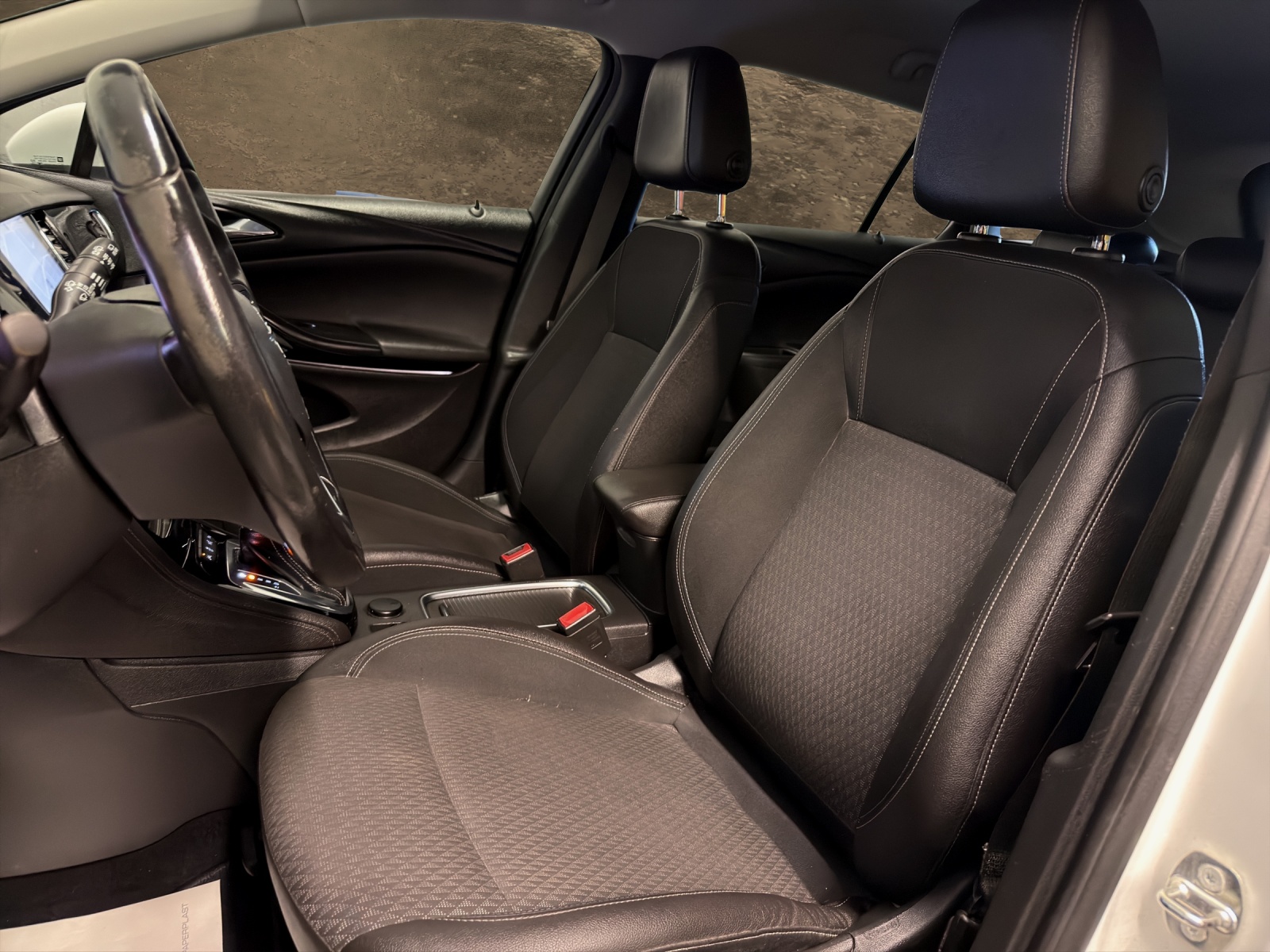 OPEL Astra 1.6 CDTi ecoF Excellence-image-8