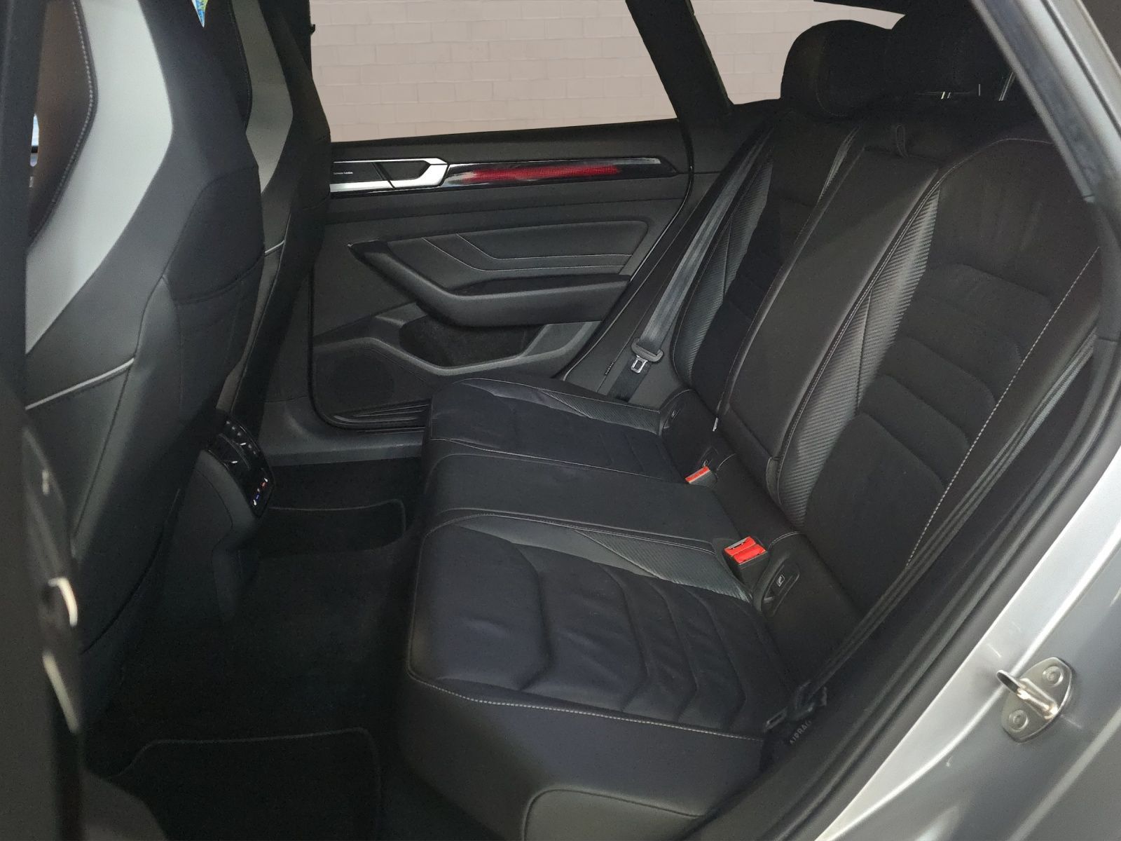 VW Arteon SB 2.0 TSI R-Line 4Motion DSG CH-Fahrzeug-image-19