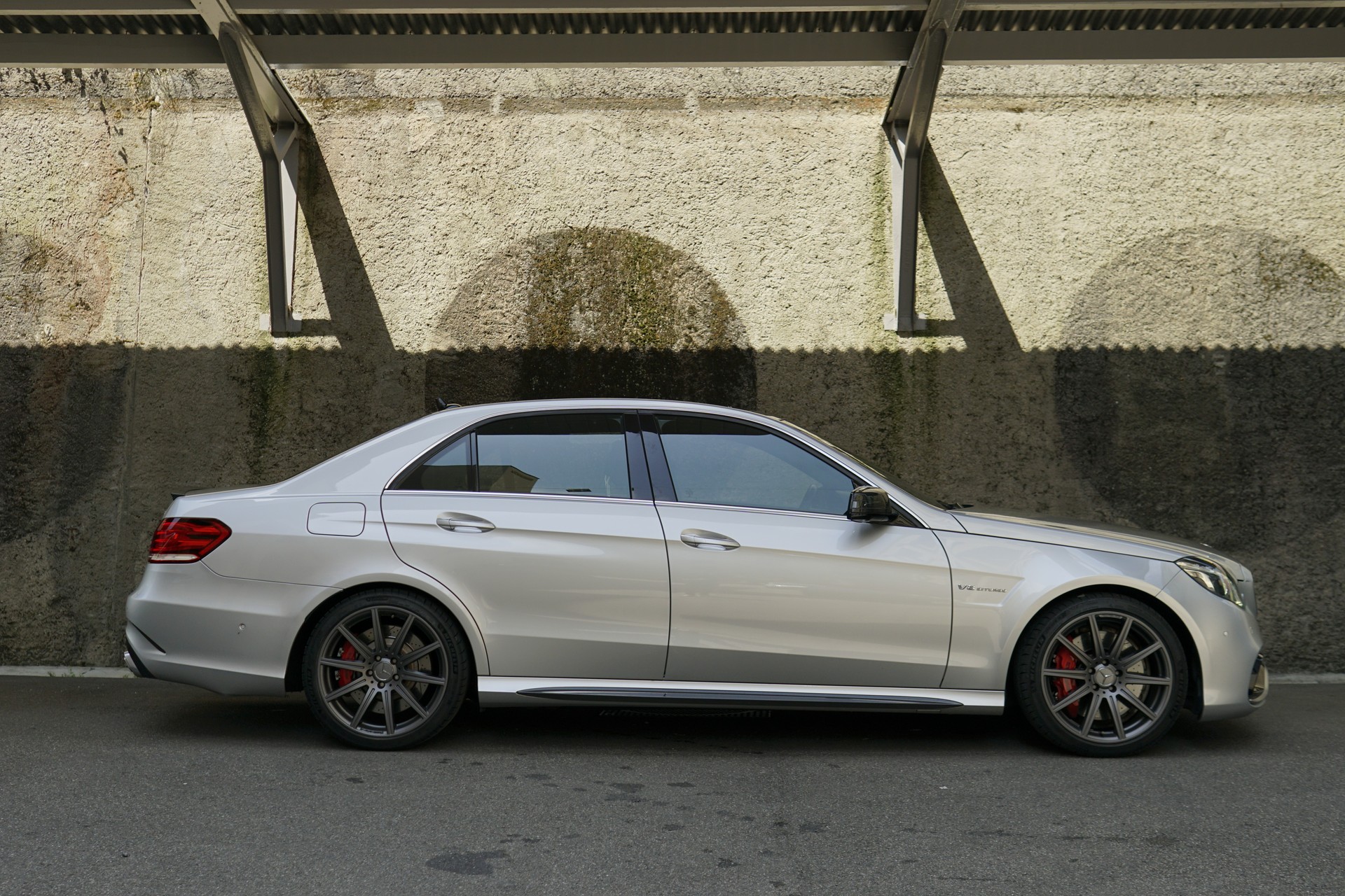 MERCEDES-BENZ E 63 AMG S 4Matic Speedshift-showroom-element-3