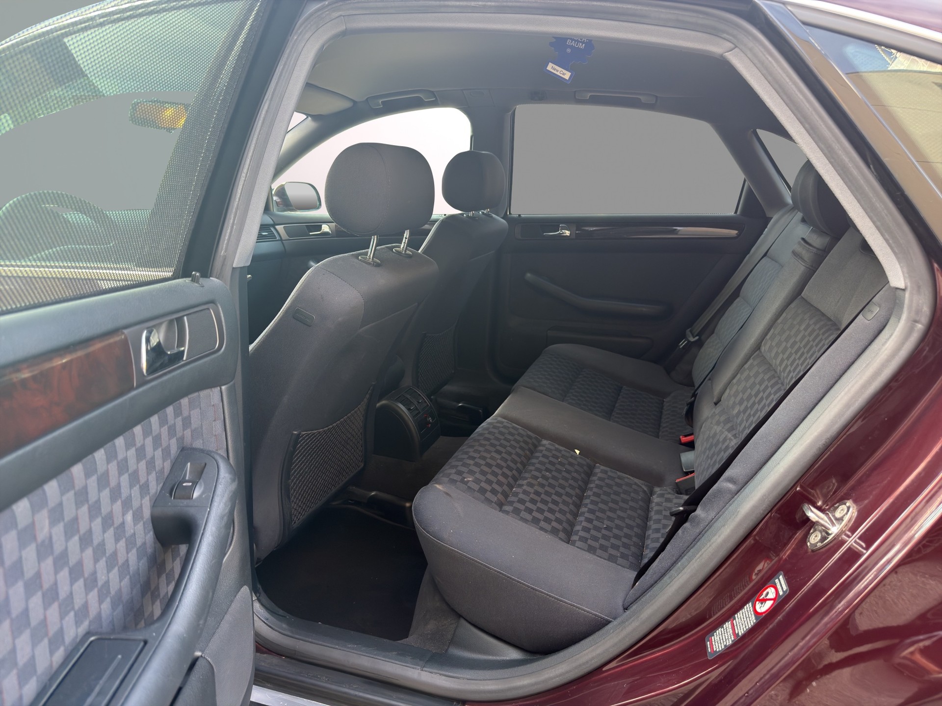 AUDI A6-image-10