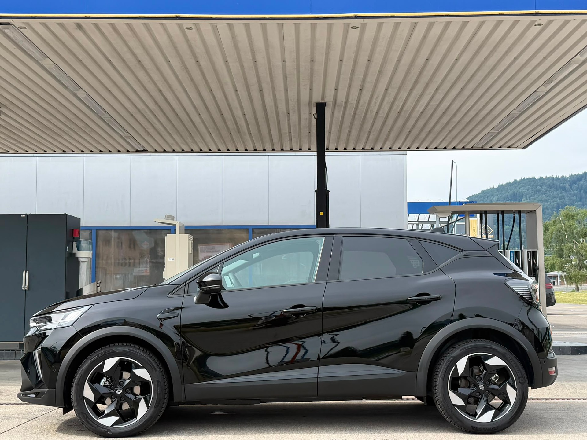 RENAULT Captur 1.3 TCe Techno EDC *Neustes Modell**Neuwertiger Zustand**Top Ausstattung**Renault Werksgarantie*-showroom-element-3