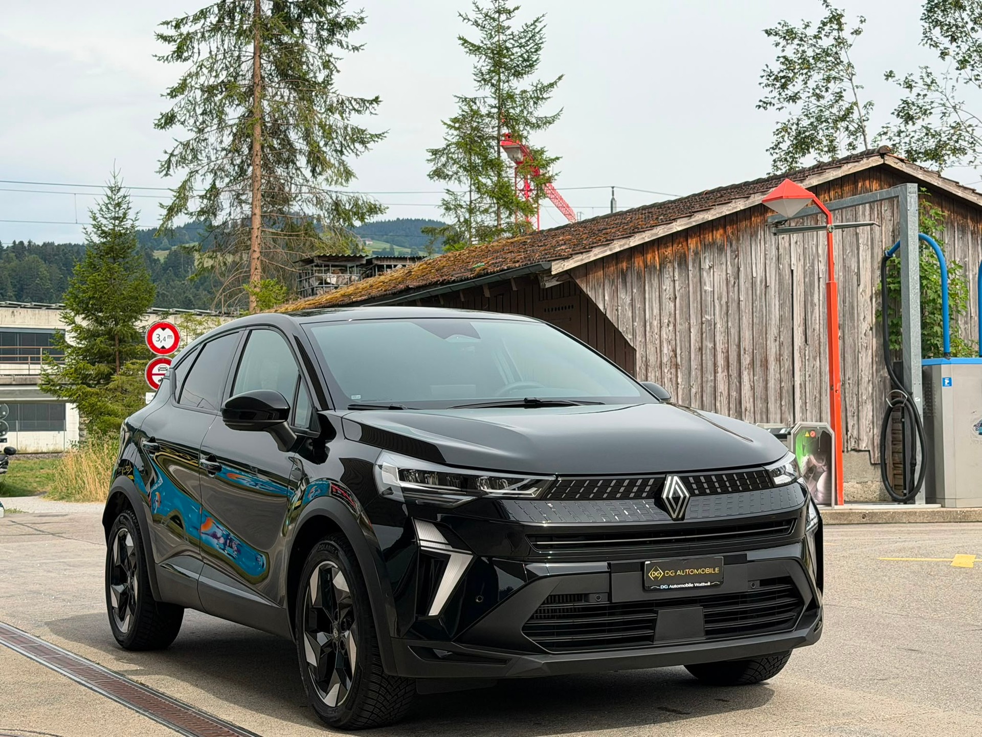 RENAULT Captur 1.3 TCe Techno EDC *Neustes Modell**Neuwertiger Zustand**Top Ausstattung**Renault Werksgarantie*-showroom-element-2
