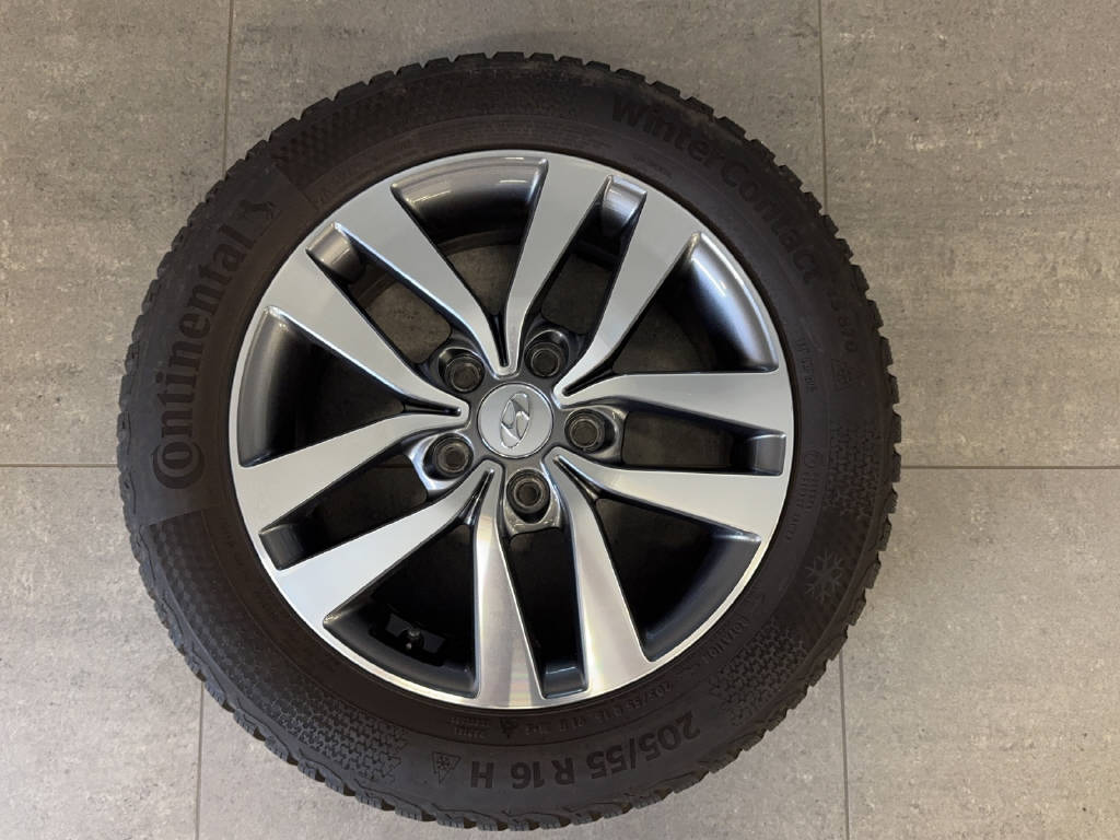 HYUNDAI i30 1.5 T-GDi Amplia-image-12