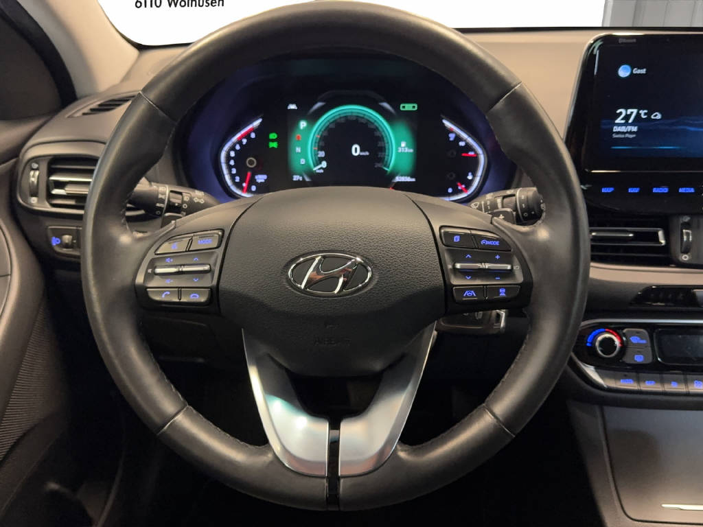 HYUNDAI i30 1.5 T-GDi Amplia-image-7