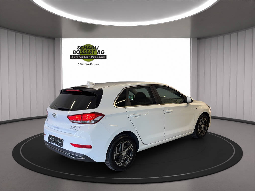 HYUNDAI i30 1.5 T-GDi Amplia-image-15