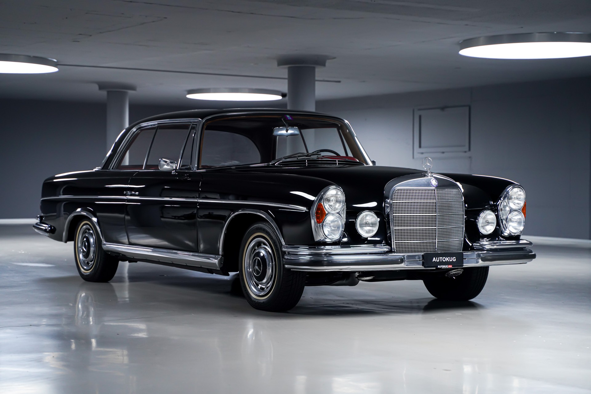 MERCEDES-BENZ 300 SE Coupé-showroom-element-2