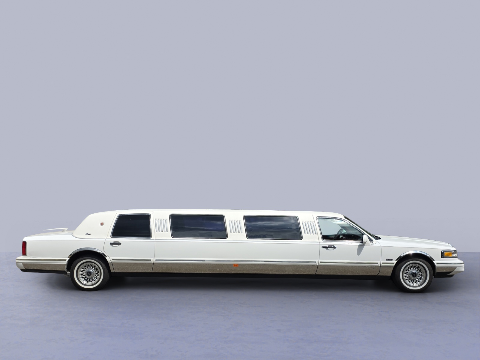 FORD Lincoln Town Car-image-4