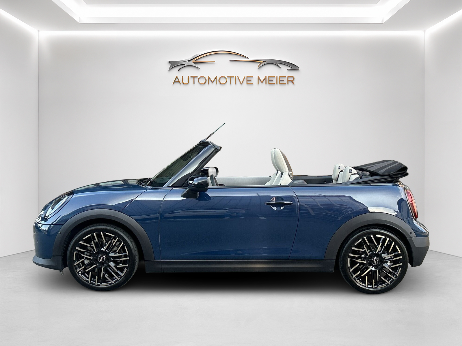 MINI Cooper C Cabriolet DKG -das komplette Inserat finden Sie mit dem Suchbegriff Mini Cabriolet--showroom-element-1